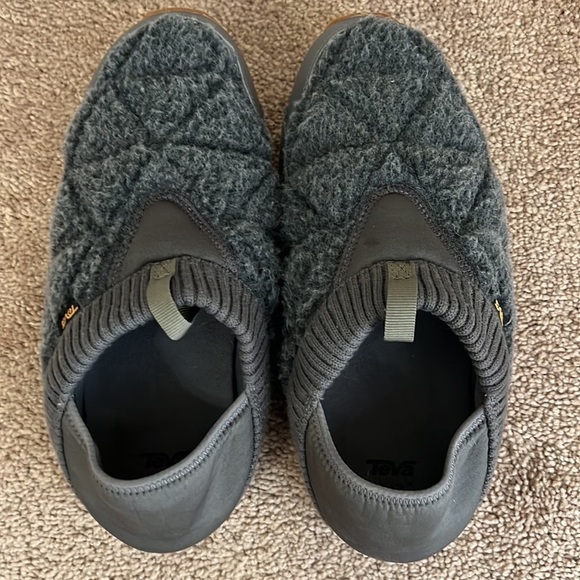 Teva ReEmber Fleece Moc Dark Gull Grey Slipper - Picture 6 of 13